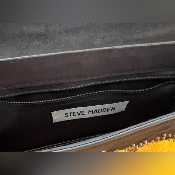 Shoe and handbag - Picture 11 of 11